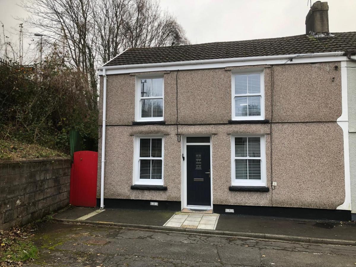Rj S House Apartment Merthyr Tydfil Exterior foto