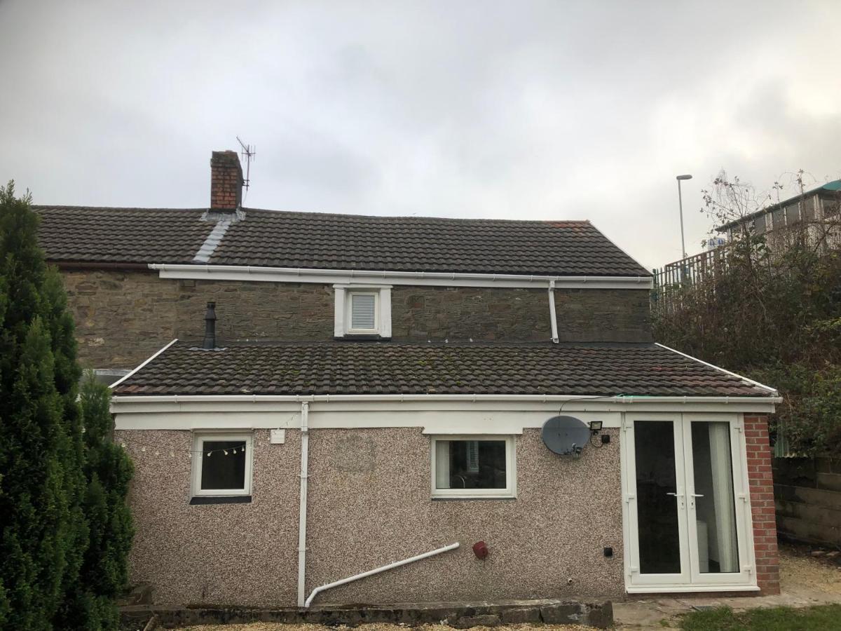 Rj S House Apartment Merthyr Tydfil Exterior foto